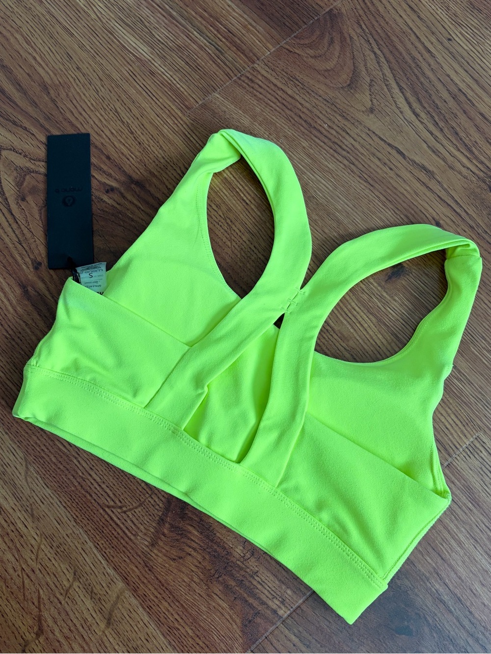 Mono B sports bra neon yellow - Picture 2 of 6